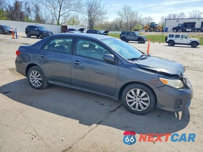 Czwarte zdjęcie samochodu z boku: 2012 TOYOTA COROLLA LE VIN:2T1BU4EEXCC882443 - miniatura