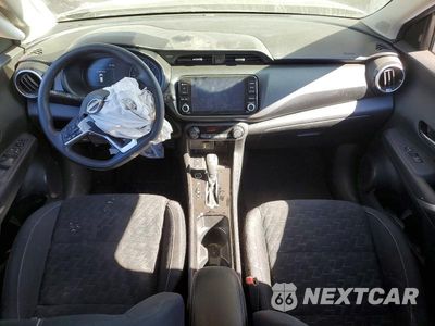 Zdjęcie 8 z 13 samochodu: 2022 NISSAN KICKS SV VIN:3N1CP5CV0NL517518 - miniatura
