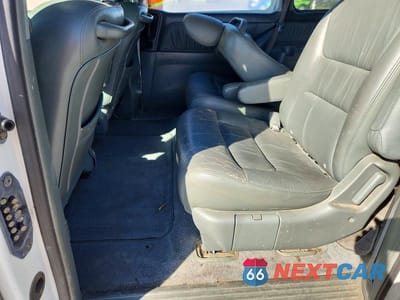 Zdjęcie 11 z 13 samochodu: 2003 HONDA ODYSSEY EXL VIN:5FNRL18043B094348 - miniatura
