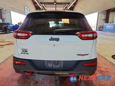 Zdjęcie 6 z 13 samochodu: 2016 JEEP CHEROKEE TRAILHAWK VIN:1C4PJMBS6GW334560 - miniatura