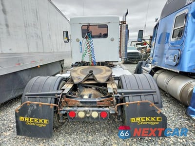 Zdjęcie 9 z 10 samochodu: 2005 KENWORTH CONSTRUCTI - SEMI TRUCK VIN:1XKDA07X55R103374 - miniatura