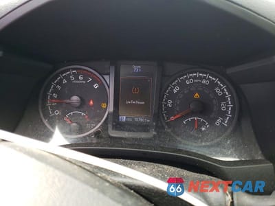 Zdjęcie 9 z 12 samochodu: 2021 TOYOTA TACOMA SR VIN:3TYRX5GN6MT024800 - miniatura