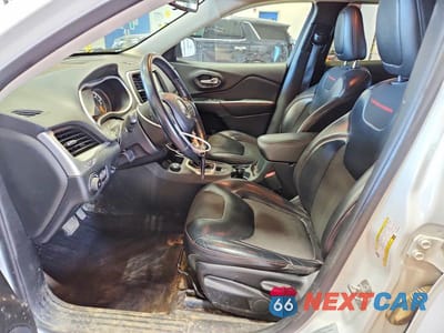 Zdjęcie 7 z 13 samochodu: 2016 JEEP CHEROKEE TRAILHAWK VIN:1C4PJMBS6GW334560 - miniatura
