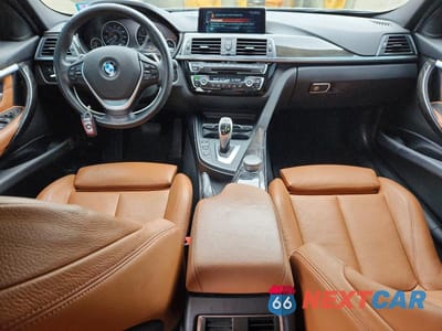 Zdjęcie 8 z 12 samochodu: 2017 BMW 330 XI VIN:WBA8D9C30HA005574 - miniatura