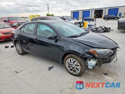 Czwarte zdjęcie samochodu z boku: 2018 TOYOTA COROLLA LE VIN:5YFBURHE6JP814579 - miniatura