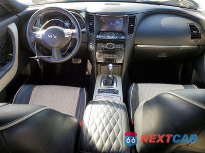 Zdjęcie 8 z 14 samochodu: 2017 INFINITI QX70 BASE VIN:JN8CS1MU7HM140226 - miniatura