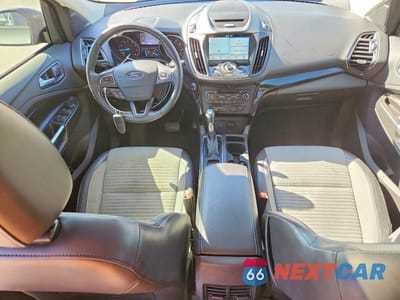 Zdjęcie 8 z 12 samochodu: 2017 FORD ESCAPE TITANIUM VIN:1FMCU0J93HUC67275 - miniatura