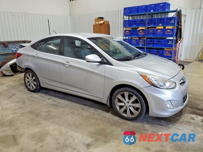 Czwarte zdjęcie samochodu z boku: 2012 HYUNDAI ACCENT GLS VIN:KMHCU4AE9CU235010 - miniatura