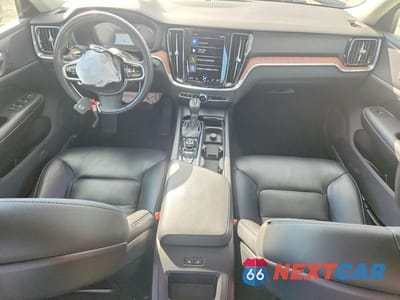 Zdjęcie 8 z 12 samochodu: 2021 VOLVO S60 T6 MOMENTUM VIN:7JRA22TK3MG096759 - miniatura