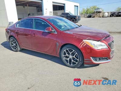 Czwarte zdjęcie samochodu z boku: 2017 BUICK REGAL SPORT TOURING VIN:2G4GL5EX2H9163965 - miniatura