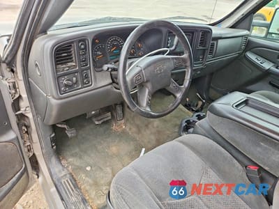 Zdjęcie 8 z 12 samochodu: 2004 CHEVROLET SILVERADO K1500 VIN:1GCEK19T84E306763 - miniatura