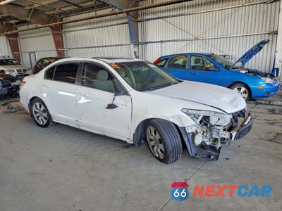 Czwarte zdjęcie samochodu z boku: 2009 HONDA ACCORD EX VIN:1HGCP26769A162667 - miniatura