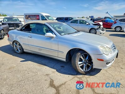 Czwarte zdjęcie samochodu z boku: 2006 MERCEDES-BENZ CLK 350 VIN:WDBTK56J06F172621 - miniatura