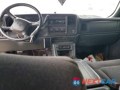 Zdjęcie 8 z 12 samochodu: 2002 CHEV SILVERADO VIN:1GCHK29U52E200182 - miniatura