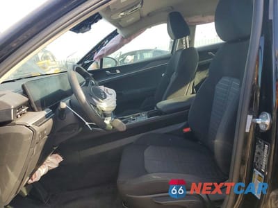 Zdjęcie 7 z 11 samochodu: 2025 KIA K5 LXS VIN:KNAG24J74S5329072 - miniatura