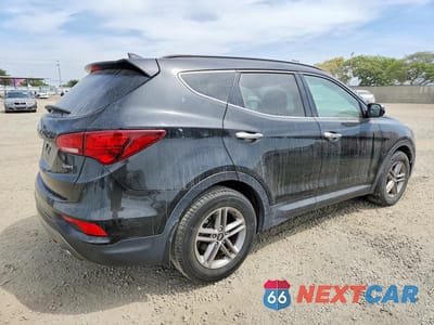 Trzecie zdjęcie samochodu z tyłu: 2017 HYUNDAI SANTA FE SPORT 2.4L VIN:5NMZU3LB7HH047757 - miniatura