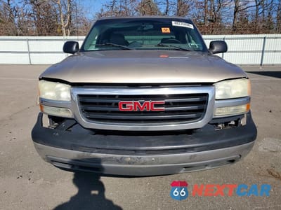Piąte zdjęcie samochodu w środku: 2004 GMC NEW SIERRA K1500 VIN:2GTEK19T341203056 - miniatura