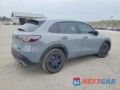 Trzecie zdjęcie samochodu z tyłu: 2026 HONDA HR-V SPORT VIN:3CZRZ2H56TM708158 - miniatura