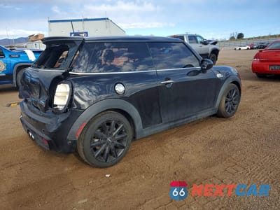 Trzecie zdjęcie samochodu z tyłu: 2019 MINI COOPER S VIN:WMWXP7C58K2A53885 - miniatura