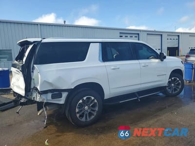 Trzecie zdjęcie samochodu z tyłu: 2026 CHEVROLET SUBURBAN C1500 LS VIN:1GNS5BKD4TR140033 - miniatura