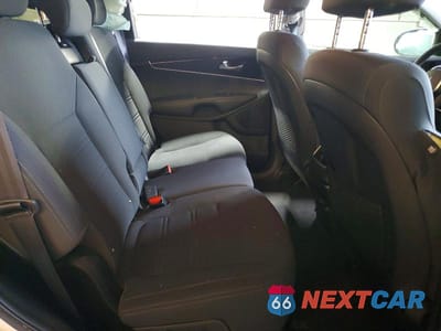 Zdjęcie 11 z 13 samochodu: 2019 KIA SORENTO LX VIN:5XYPGDA34KG566671 - miniatura