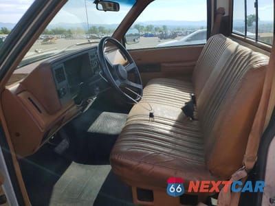 Zdjęcie 7 z 12 samochodu: 1989 GMC SIERRA C2500 VIN:1GTGC24K9KE510415 - miniatura