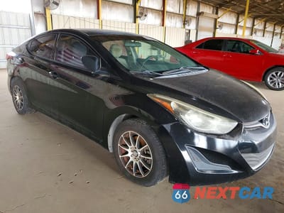 Czwarte zdjęcie samochodu z boku: 2016 HYUNDAI ELANTRA SE VIN:5NPDH4AE8GH776269 - miniatura