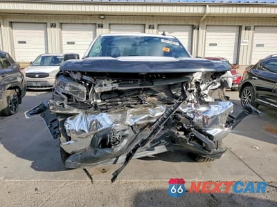 Piąte zdjęcie samochodu w środku: 2019 CHEVROLET SILVERADO K1500 LT VIN:1GCRYDED9KZ250645 - miniatura