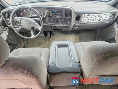 Zdjęcie 8 z 12 samochodu: 2003 CHEVROLET SILVERADO K1500 VIN:2GCEK19T131112074 - miniatura