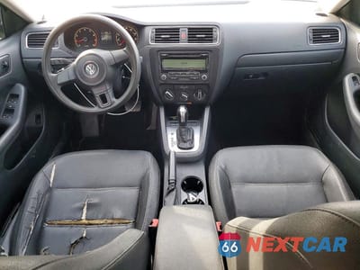 Zdjęcie 8 z 12 samochodu: 2011 VOLKSWAGEN JETTA SE VIN:3VWDZ7AJ9BM072139 - miniatura