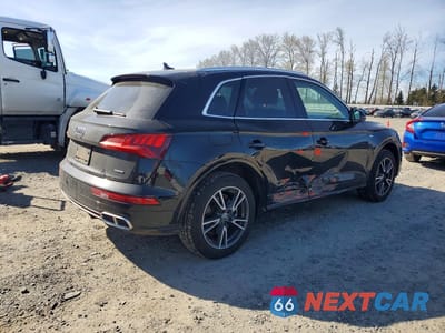 Trzecie zdjęcie samochodu z tyłu: 2020 AUDI Q5 E PREMIUM PLUS VIN:WA1E2AFY8L2056936 - miniatura