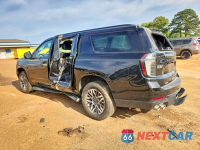 Drugie zdjęcie samochodu z przodu: 2025 CHEVROLET SUBURBAN K1500 Z71 VIN:1GNS6DR80SR297218 - miniatura