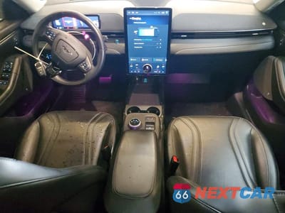 Zdjęcie 8 z 13 samochodu: 2023 FORD MUSTANG MACH-E PREMIUM VIN:3FMTK3SU4PMA96985 - miniatura