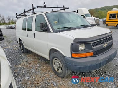 Czwarte zdjęcie samochodu z boku: 2009 CHEVROLET EXPRESS 2500 UTILITY / SERVICE VAN VIN:1GCGG25C791159145 - miniatura