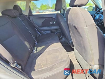 Zdjęcie 11 z 12 samochodu: 2015 KIA SOUL BASE VIN:KNDJN2A22F7168790 - miniatura