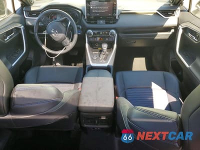 Zdjęcie 8 z 11 samochodu: 2022 TOYOTA RAV4 HYBRID XSE VIN:JTME6RFV2ND521233 - miniatura