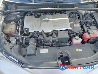 Zdjęcie 11 z 12 samochodu: 2017 TOYOTA PRIUS THREE VIN:JTDKARFU4H3536125 - miniatura