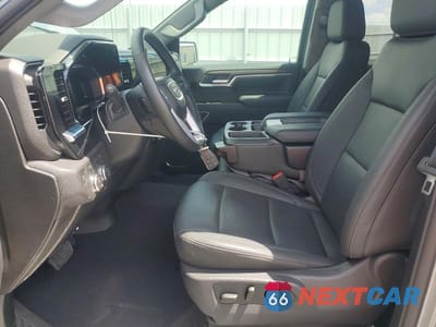 Zdjęcie 7 z 12 samochodu: 2026 GMC SIERRA K1500 SLT VIN:1GTUUDED8TZ245184 - miniatura