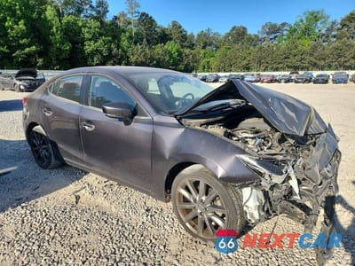 Czwarte zdjęcie samochodu z boku: 2018 MAZDA 3 GRAND TOURING VIN:3MZBN1W39JM205328 - miniatura