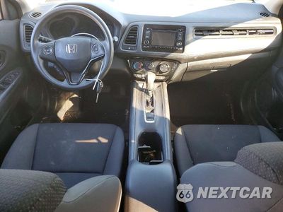 Zdjęcie 8 z 13 samochodu: 2019 HONDA HR-V LX VIN:3CZRU6H38KG724329 - miniatura