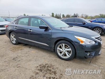 Czwarte zdjęcie samochodu z boku: 2015 NISSAN ALTIMA 2.5 SV VIN:1N4AL3AP0FC114134 - miniatura