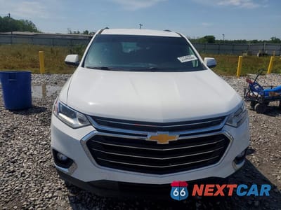 Piąte zdjęcie samochodu w środku: 2020 CHEVROLET TRAVERSE LT VIN:1GNERGKW6LJ306518 - miniatura