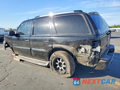 Drugie zdjęcie samochodu z przodu: 2004 CADILLAC ESCALADE LUXURY VIN:1GYEK63N94R127013 - miniatura