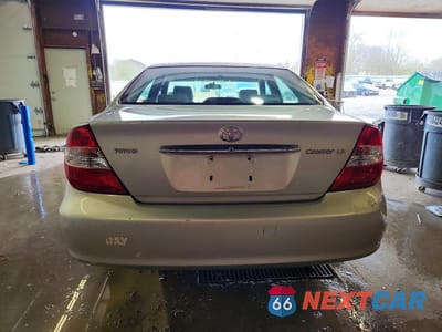 Zdjęcie 6 z 12 samochodu: 2004 TOYOTA CAMRY LE VIN:4T1BE32K84U900505 - miniatura