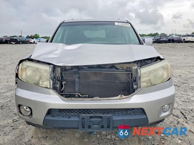 Piąte zdjęcie samochodu w środku: 2010 HONDA PILOT EXL VIN:5FNYF3H50AB006273 - miniatura
