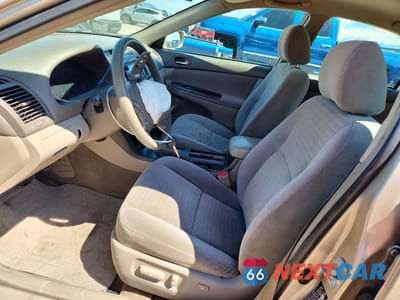 Zdjęcie 7 z 12 samochodu: 2005 TOYOTA CAMRY LE VIN:4T1BE32K35U950763 - miniatura