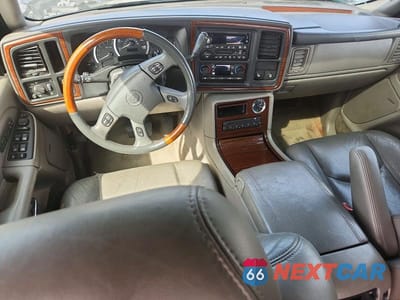 Zdjęcie 8 z 14 samochodu: 2003 CADILLAC ESCALADE LUXURY VIN:1GYEK63N73R156993 - miniatura