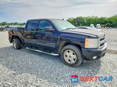 Czwarte zdjęcie samochodu z boku: 2010 CHEVROLET SILVERADO K1500 LTZ VIN:3GCRKTE32AG240525 - miniatura