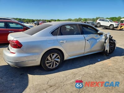 Trzecie zdjęcie samochodu z tyłu: 2018 VOLKSWAGEN PASSAT VIN:1VWBA7A34JC018084 - miniatura