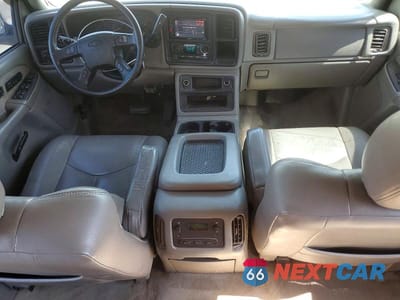 Zdjęcie 8 z 12 samochodu: 2003 CHEVROLET SILVERADO K2500 HEAVY DUTY VIN:1GCHK23U63F176611 - miniatura